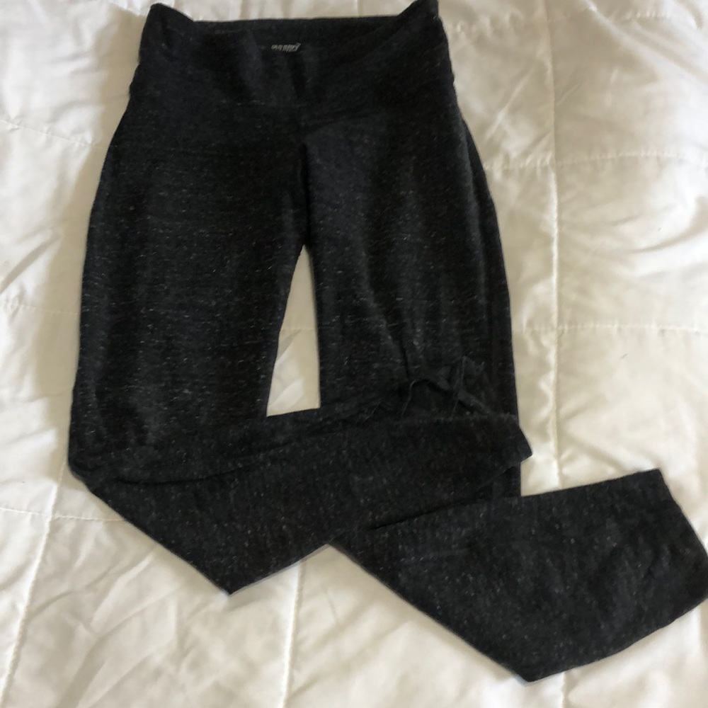 Old Navy Active Go Dry Capri Leggings